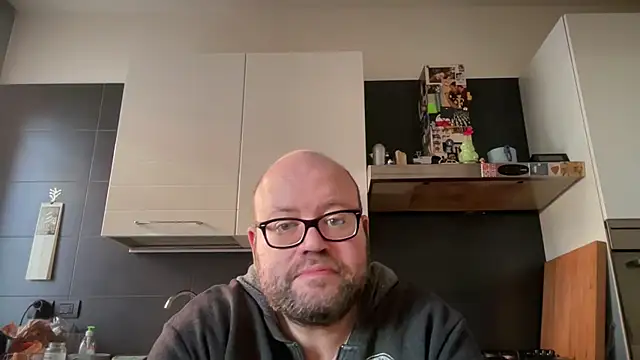 Snapshot of theitalianbear chatting on 18, 12, 2024 theitalianbear online show from 18, 12, 2024
