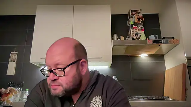 Snapshot of theitalianbear chatting on 19, 12, 2024 theitalianbear online show from 19, 12, 2024