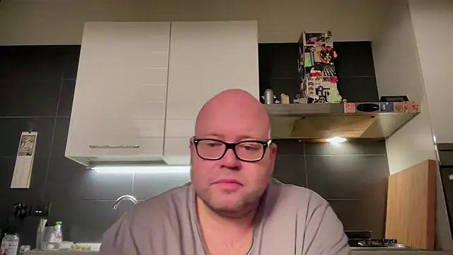 Snapshot of theitalianbear chatting on 24, 12, 2024 theitalianbear online show from 24, 12, 2024