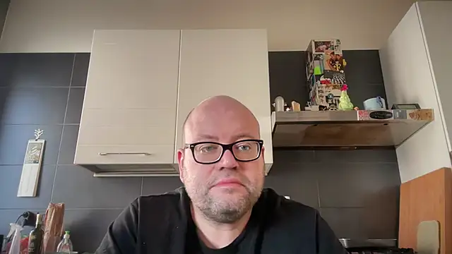 Snapshot of theitalianbear chatting on 28, 12, 2024 theitalianbear online show from 28, 12, 2024