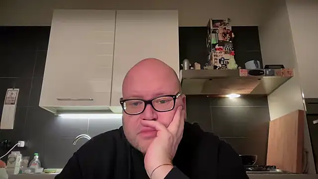 Snapshot of theitalianbear chatting on 5, 2, 2025 theitalianbear online show from 5, 2, 2025