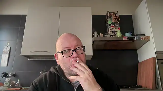 Snapshot of theitalianbear chatting on 6, 2, 2025 theitalianbear online show from 6, 2, 2025