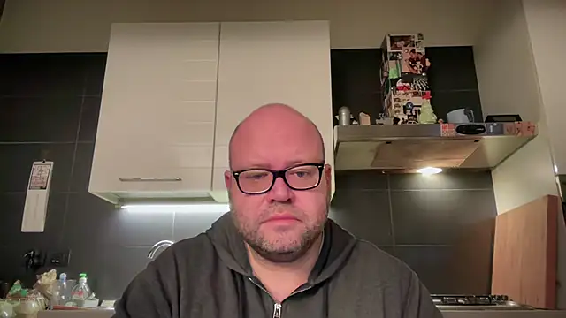 Snapshot of theitalianbear chatting on 11, 2, 2025 theitalianbear online show from 11, 2, 2025