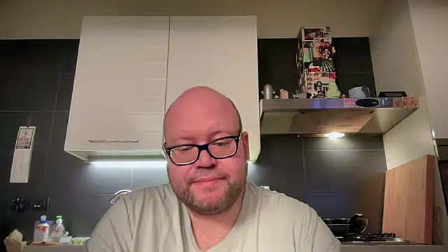 Snapshot of theitalianbear chatting on 12, 2, 2025 theitalianbear online show from 12, 2, 2025