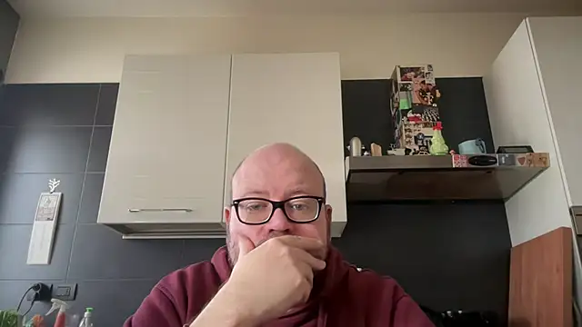 Snapshot of theitalianbear chatting on 18, 2, 2025 theitalianbear online show from 18, 2, 2025