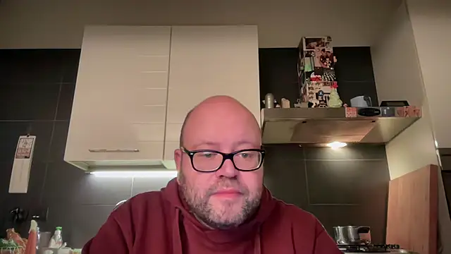 Snapshot of theitalianbear chatting on 19, 2, 2025 theitalianbear online show from 19, 2, 2025