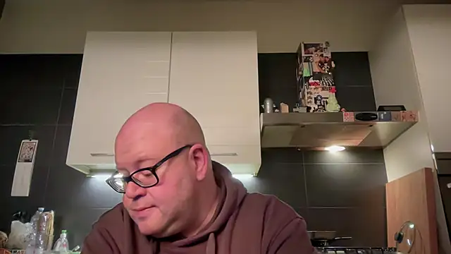 Snapshot of theitalianbear chatting on 13, 3, 2025 theitalianbear online show from 13, 3, 2025