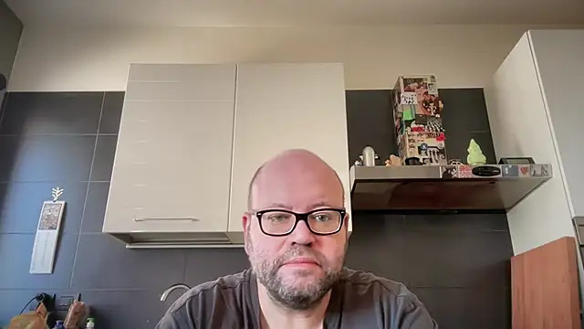 Snapshot of theitalianbear chatting on 7, 10, 2025 theitalianbear online show from 7, 10, 2025