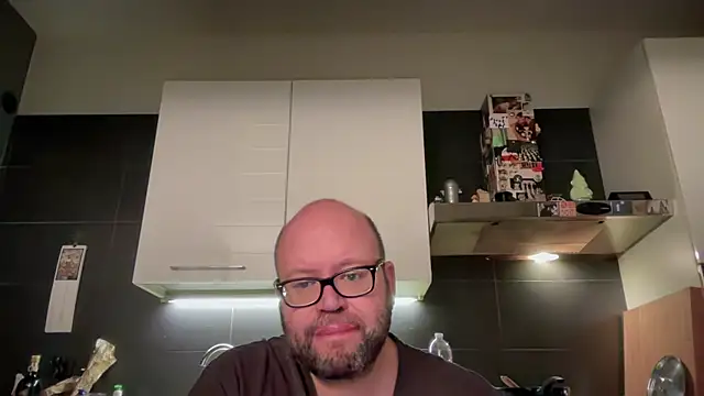 Snapshot of theitalianbear chatting on 10, 10, 2025 theitalianbear online show from 10, 10, 2025