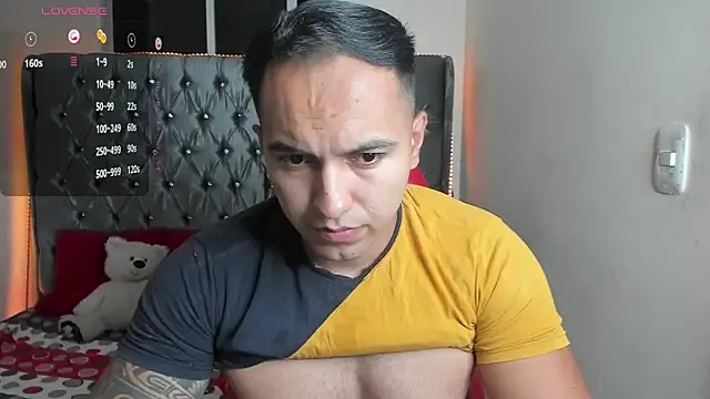 mrloganfuck1 online show from 14, 4, 2026