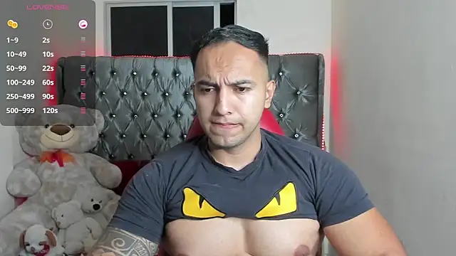 Snapshot of mrloganfuck1 chatting on 5, 5, 2026 mrloganfuck1 online show from 5, 5, 2026