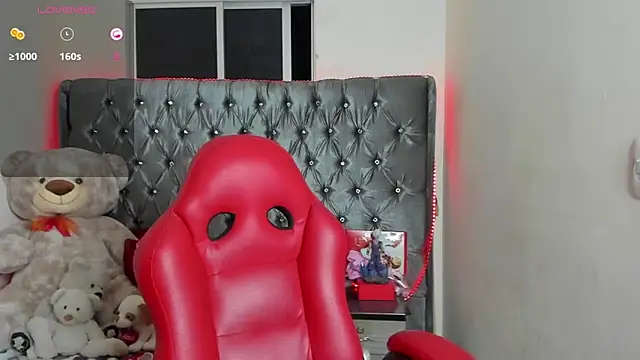 Snapshot of mrloganfuck1 chatting on 6, 5, 2026 mrloganfuck1 online show from 6, 5, 2026