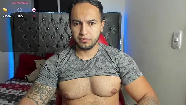 Snapshot of mrloganfuck1 chatting on 30, 5, 2026 mrloganfuck1 online show from 30, 5, 2026