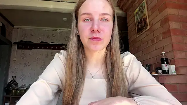 NickiSadak online show from 31, 7, 2026