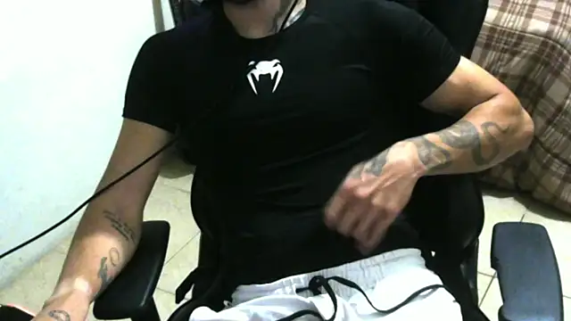 CallmeLeonOnly online show from 4, 8, 2026