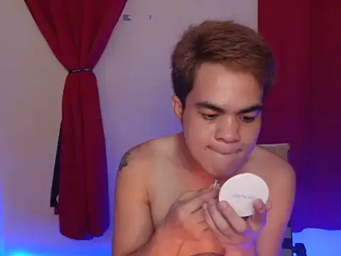 Snapshot of mike_jm chatting on 25, 11, 2025 mike jm online show from 25, 11, 2025