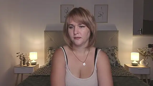 Snapshot of Your_Mashaa chatting on 8, 8, 2026 Your Mashaa online show from 8, 8, 2026