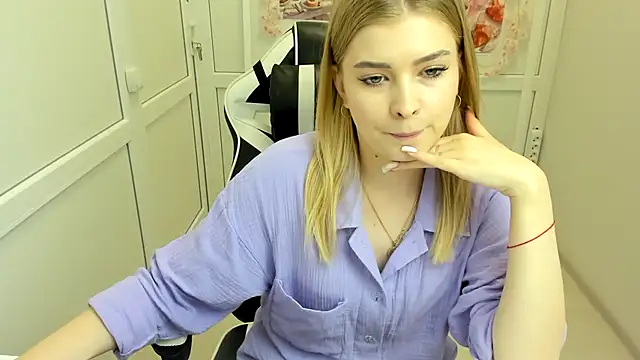 BrielleStorm online show from 5, 8, 2026