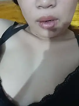Quynhnhu bb online show from 8, 8, 2026