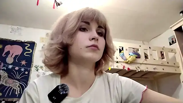 Snapshot of ChingCottingham chatting on 9, 8, 2026 ChingCottingham online show from 9, 8, 2026