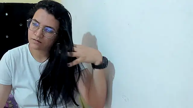 MARILYN GARCIA online show from 5, 1, 2025