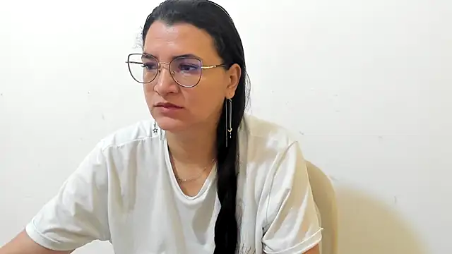 MARILYN GARCIA online show from 30, 11, 2025