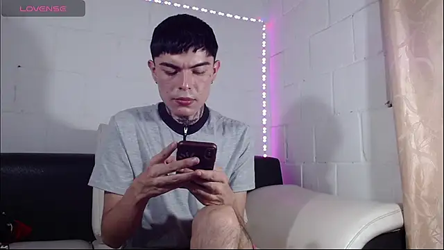 Snapshot of DaltonRyder chatting on 8, 8, 2026 DaltonRyder online show from 8, 8, 2026