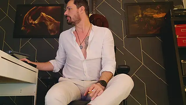 Snapshot of ChrisKox chatting on 17, 2, 2025 ChrisKox online show from 17, 2, 2025