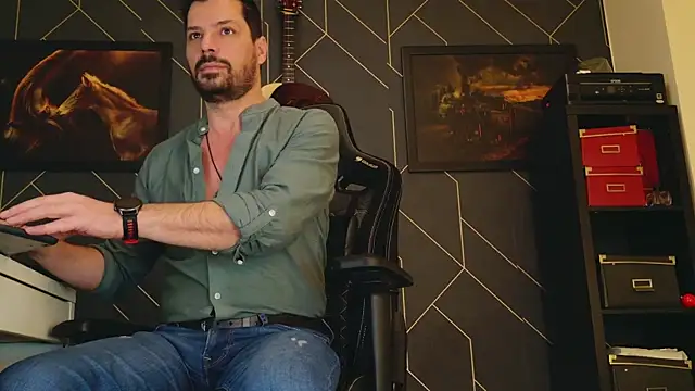 Snapshot of ChrisKox chatting on 18, 2, 2025 ChrisKox online show from 18, 2, 2025