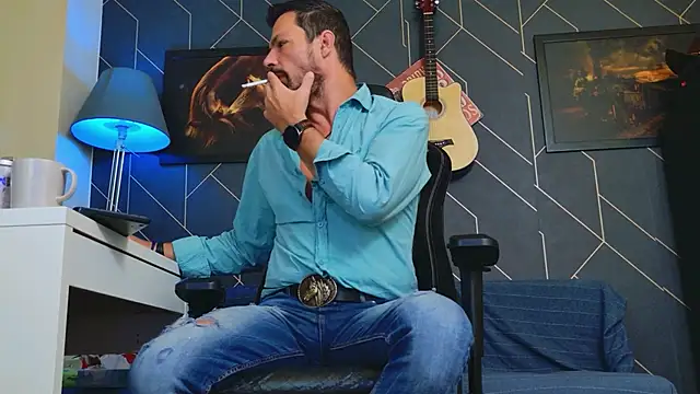 Snapshot of ChrisKox chatting on 18, 9, 2025 ChrisKox online show from 18, 9, 2025