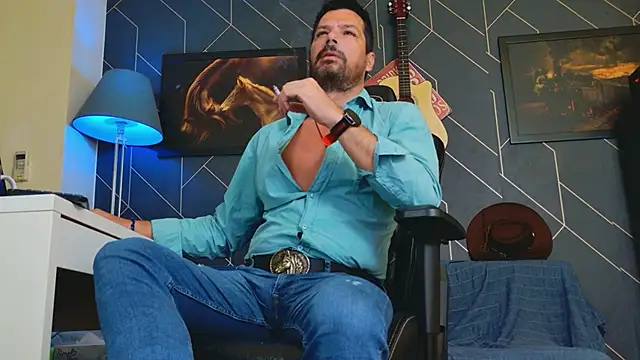 Snapshot of ChrisKox chatting on 28, 9, 2025 ChrisKox online show from 28, 9, 2025