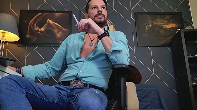 Snapshot of ChrisKox chatting on 2, 11, 2025 ChrisKox online show from 2, 11, 2025