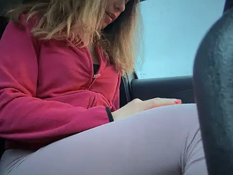 Snapshot of sexylenia chatting on 12, 3, 2025 sexylenia online show from 12, 3, 2025