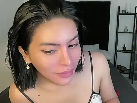 Snapshot of your_bianca69 chatting on 15, 11, 2025 your bianca69 online show from 15, 11, 2025