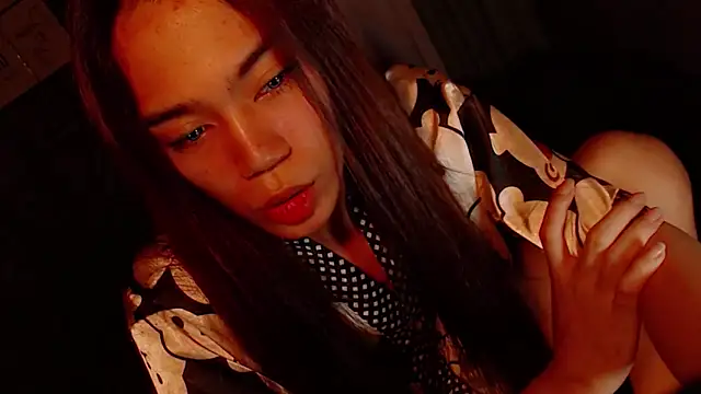 Snapshot of FlexibleYassi chatting on 5, 12, 2025 FlexibleYassi online show from 5, 12, 2025