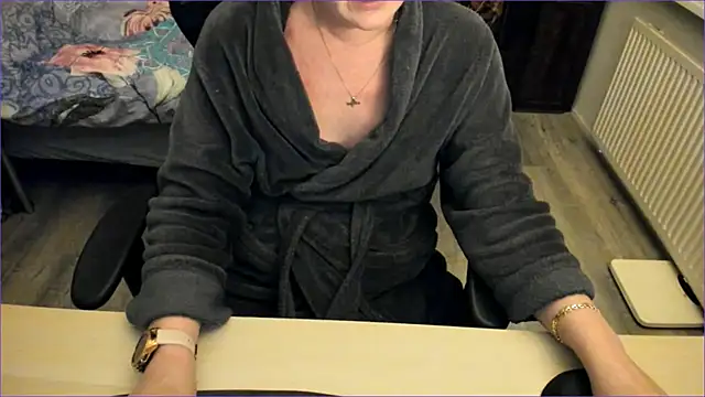 Snapshot of minoesje37 chatting on 17, 12, 2024 minoesje37 online show from 17, 12, 2024