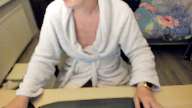 Snapshot of minoesje37 chatting on 20, 1, 2025 minoesje37 online show from 20, 1, 2025