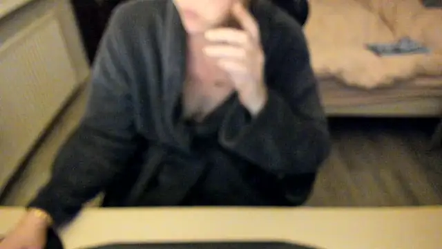 Snapshot of minoesje37 chatting on 6, 2, 2025 minoesje37 online show from 6, 2, 2025