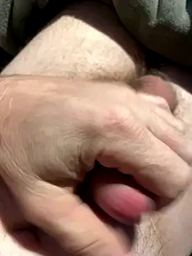 Snapshot of Ich00081 chatting on 8, 11, 2025 Ich00081 online show from 8, 11, 2025