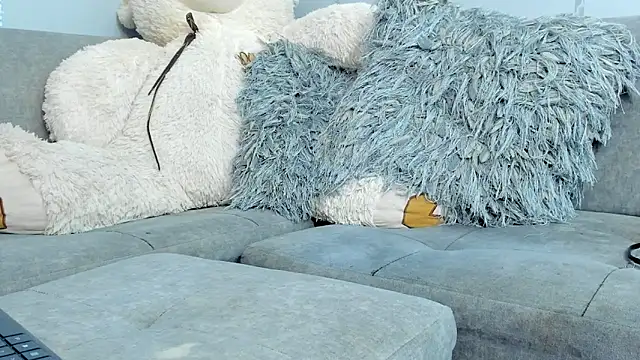 SandraGoldstein online show from 5, 1, 2025