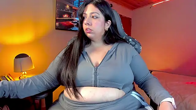 Snapshot of coraline_latin chatting on 3, 1, 2025 coraline latin online show from 3, 1, 2025