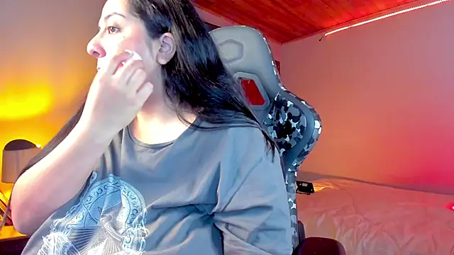 Snapshot of coraline_latin chatting on 13, 1, 2025 coraline latin online show from 13, 1, 2025