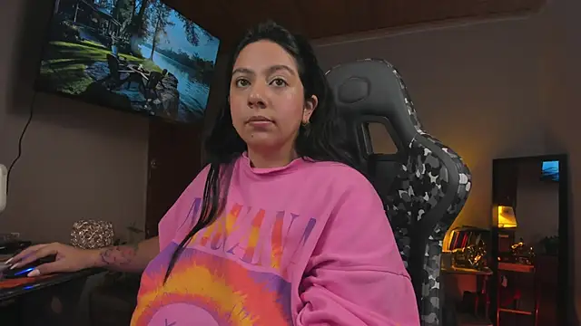 Snapshot of coraline_latin chatting on 12, 2, 2025 coraline latin online show from 12, 2, 2025