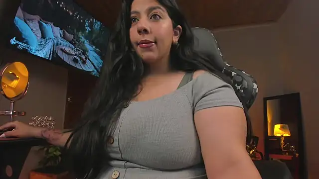 Snapshot of coraline_latin chatting on 14, 2, 2025 coraline latin online show from 14, 2, 2025