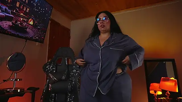 Snapshot of coraline_latin chatting on 11, 10, 2025 coraline latin online show from 11, 10, 2025