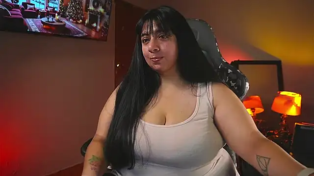 Snapshot of coraline_latin chatting on 8, 11, 2025 coraline latin online show from 8, 11, 2025