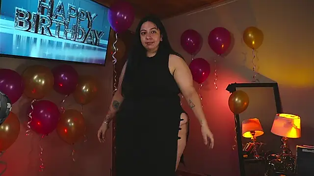 Snapshot of coraline_latin chatting on 10, 11, 2025 coraline latin online show from 10, 11, 2025