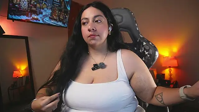 Snapshot of coraline_latin chatting on 4, 12, 2025 coraline latin online show from 4, 12, 2025