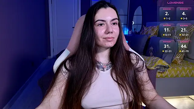 Foxohlove online show from 8, 11, 2025