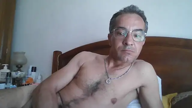 Snapshot of CarlosRocha73 chatting on 16, 6, 2026 CarlosRocha73 online show from 16, 6, 2026